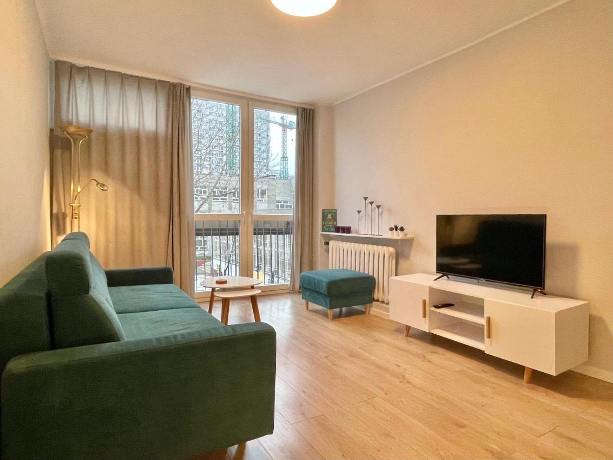 Apartament Przy Atrium, Stacja Metra Rondo Onz وارسو المظهر الخارجي الصورة